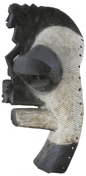 African Songye Kikabwe Mask from early 20th Century - Democratic Republic of Congo
